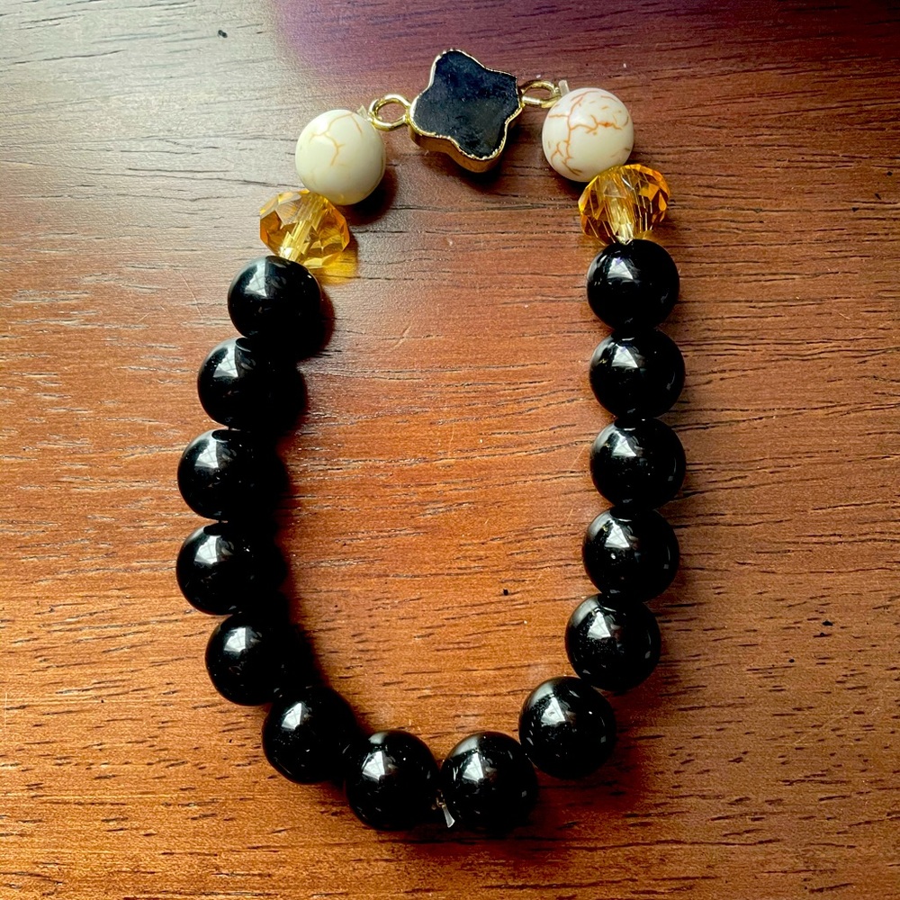 Women bracelet handmade